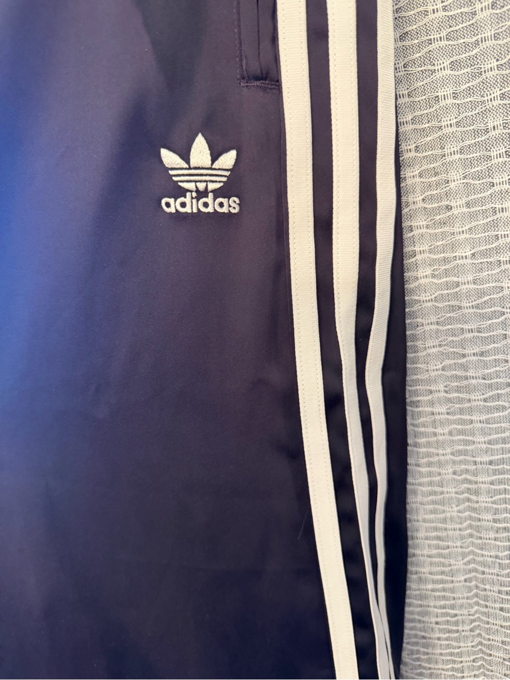 Wide leg Adidas Track Style Pant - Size 14 - Picture 6 of 9